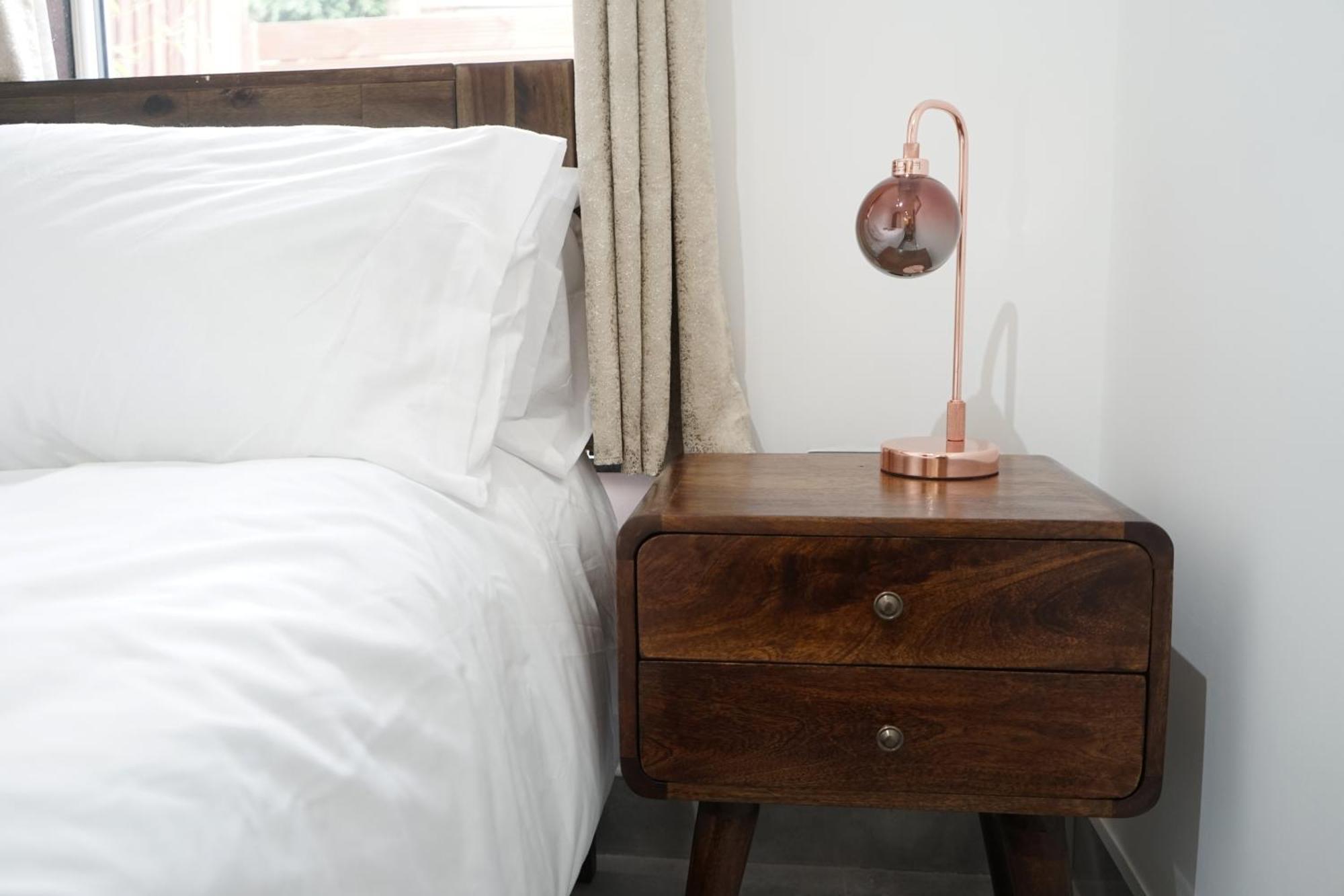 Villa Luxury London House Sleeps 13, 2 Minutes To Metro Exterior foto