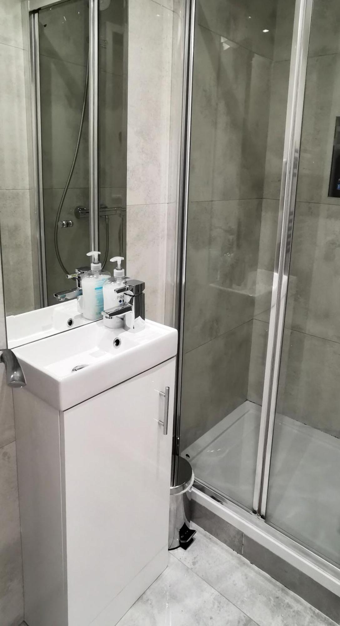 Villa Luxury London House Sleeps 13, 2 Minutes To Metro Exterior foto