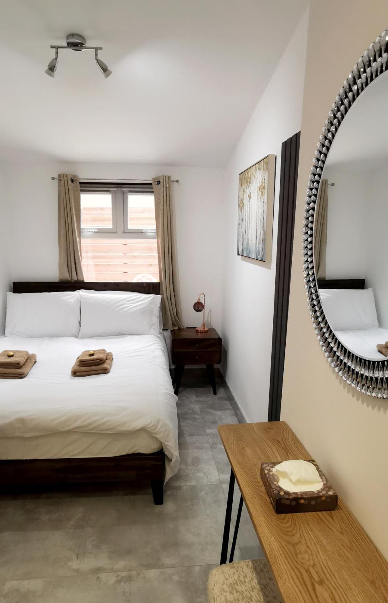 Villa Luxury London House Sleeps 13, 2 Minutes To Metro Exterior foto