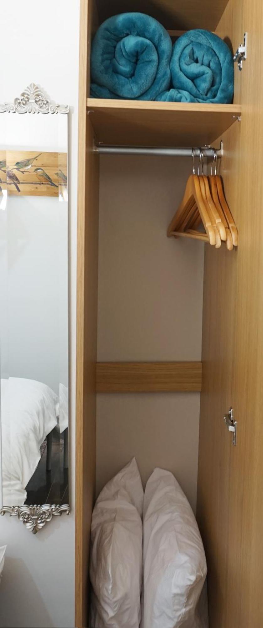 Villa Luxury London House Sleeps 13, 2 Minutes To Metro Exterior foto